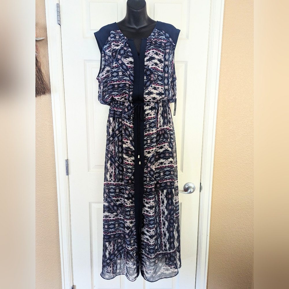 NWT XL Vince Camuto Dress With Beautiful Design Waist Cinch And Under Slip Blue